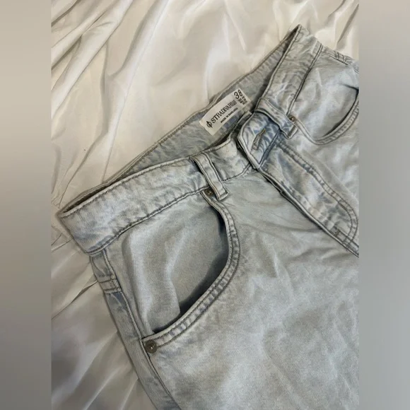 Stradivarius baggy cargo jean in light blue - Picture 5 of 5